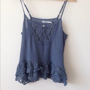 Flowy tank
